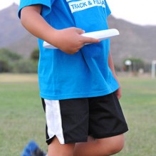 550px-Throw-a-Frisbee-Step-1